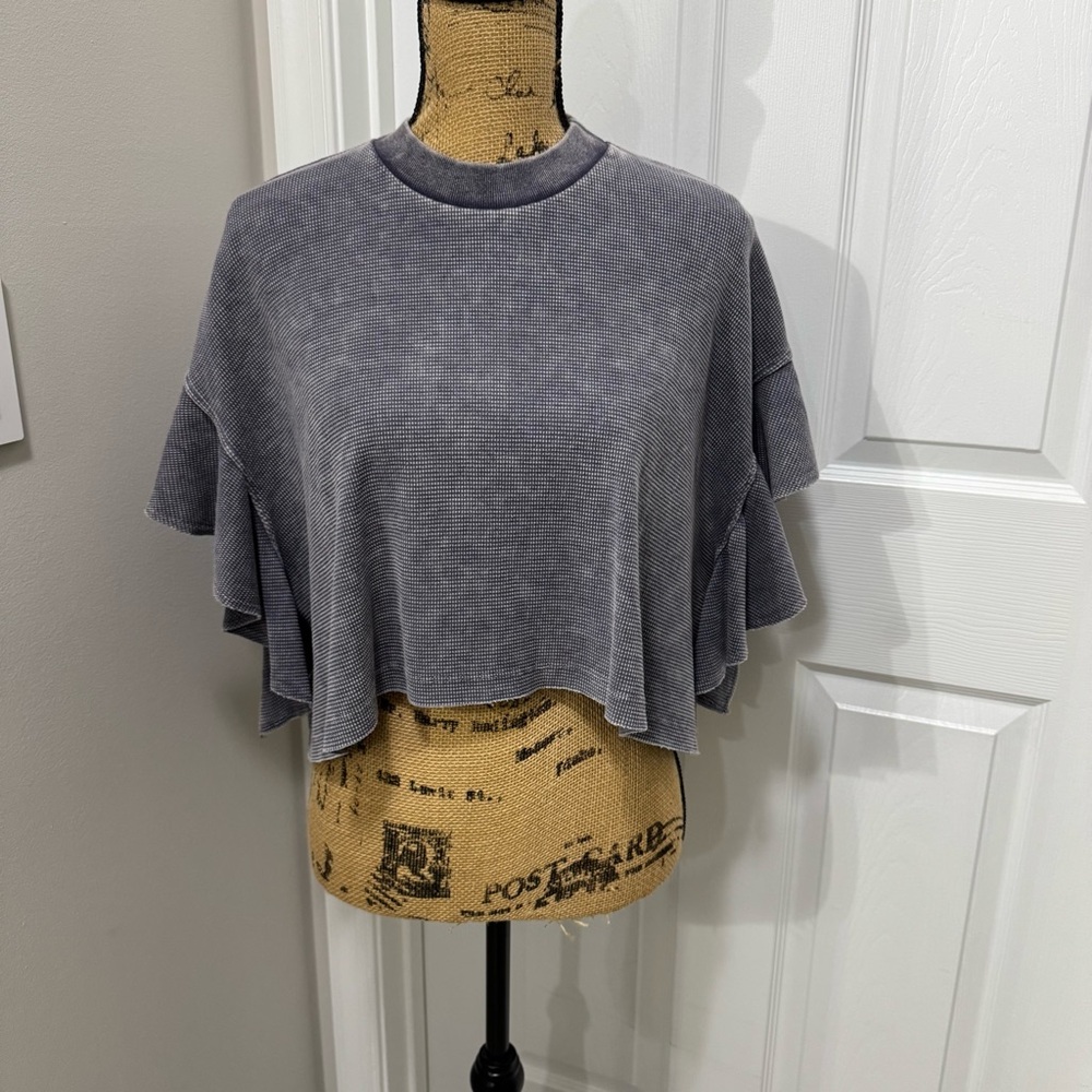 Altar’d State Textured Very Oversized Cropped Tee - Picture 2 of 9